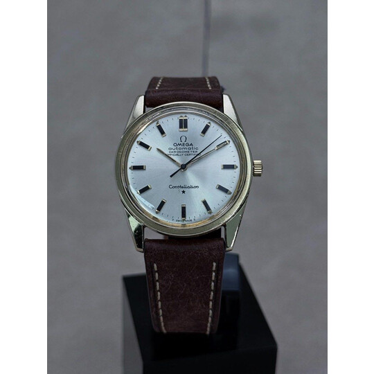 33mm • 1969 Omega Constellation Gold Cap ref.167.021 cal.712 Automatic